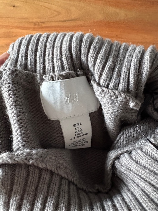 H&M Light Taupe Ribbed Mock Neck Sweater - Picture 2 of 4